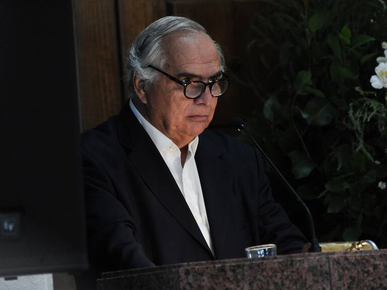 Andrés Chadwick comparece ante Fiscalía Nacional en investigación contra exfiscal Guerra: estuvo cerca de 3 horas declarando