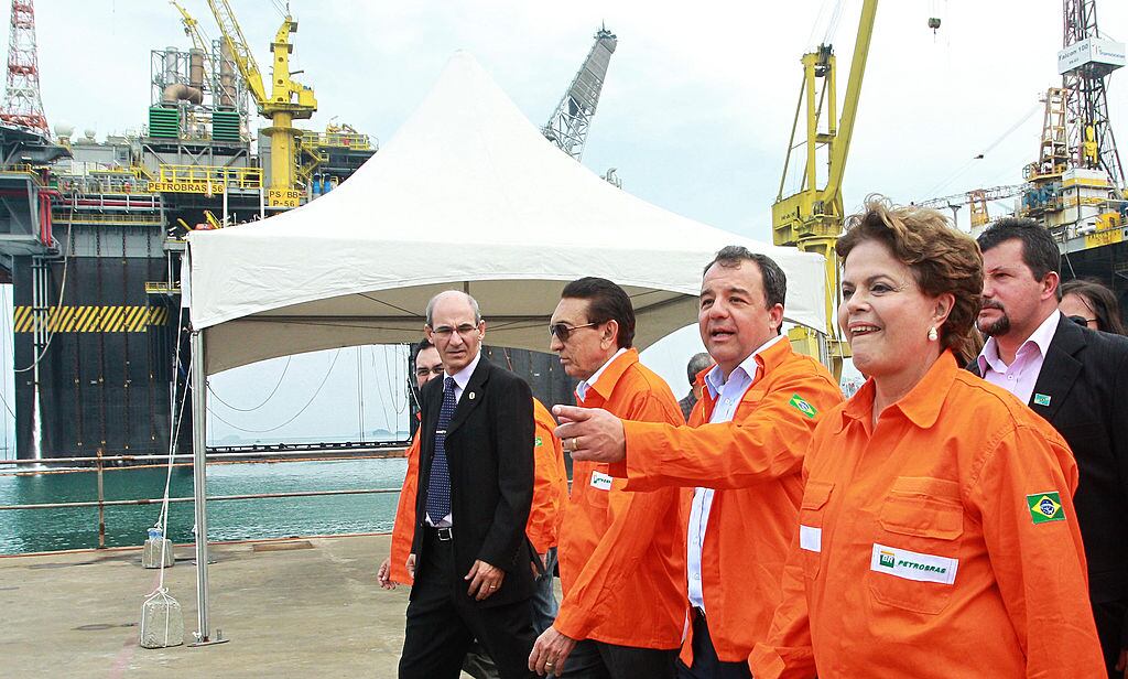 Dilma Rousseff inaugura una planta de Petrobras en 2011