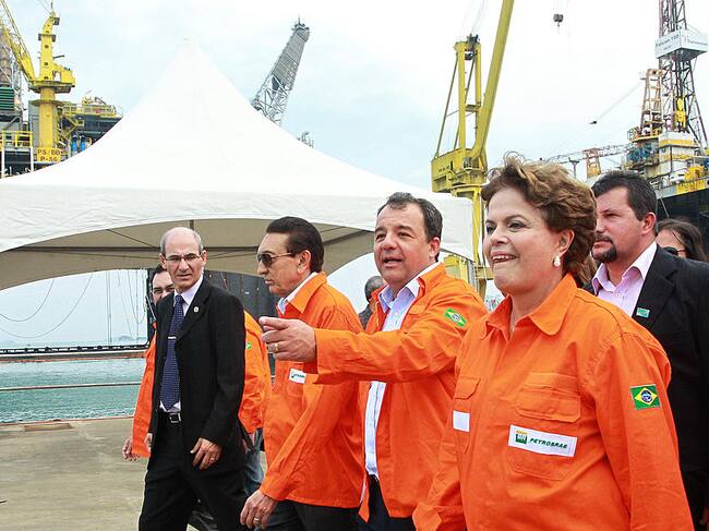 Dilma Rousseff inaugura una planta de Petrobras en 2011