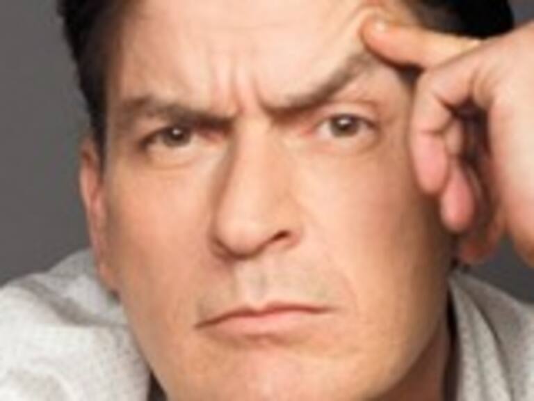 Charlie Sheen confirmó que es VIH positivo