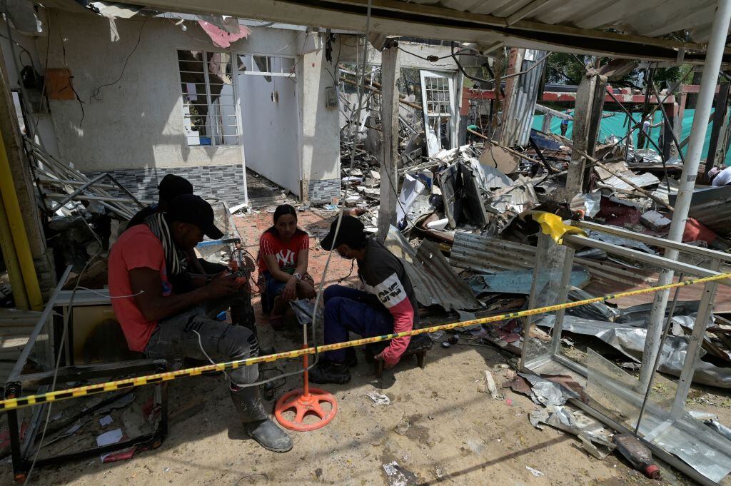 El atentado en contra de una comisaría destruye varias casas en Timba de Colombia