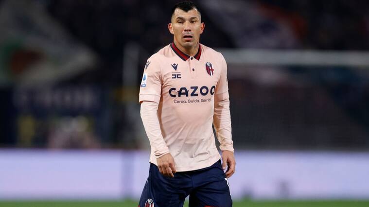 Gary Medel sigue alejándose de la UC: "Quiero jugar en Bologna hasta los 40 años"