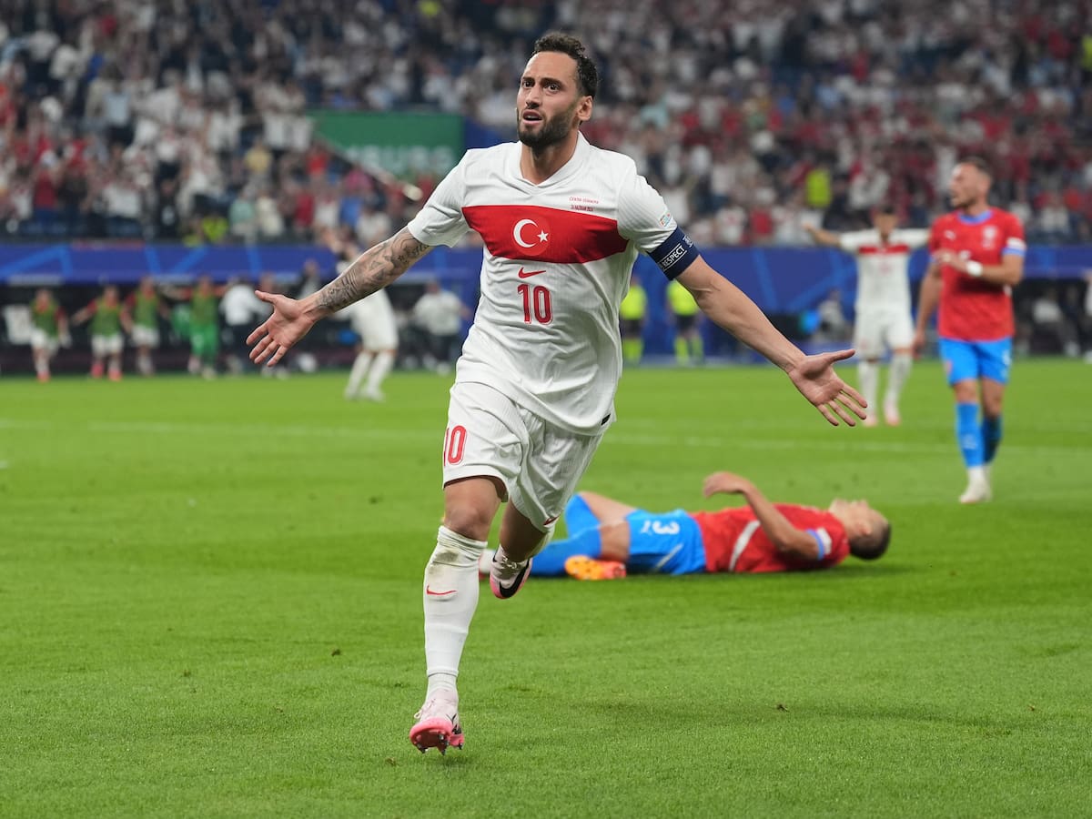 Turquía vence en la agonía a República Checa y clasifica a los octavos de final de la Eurocopa 2024