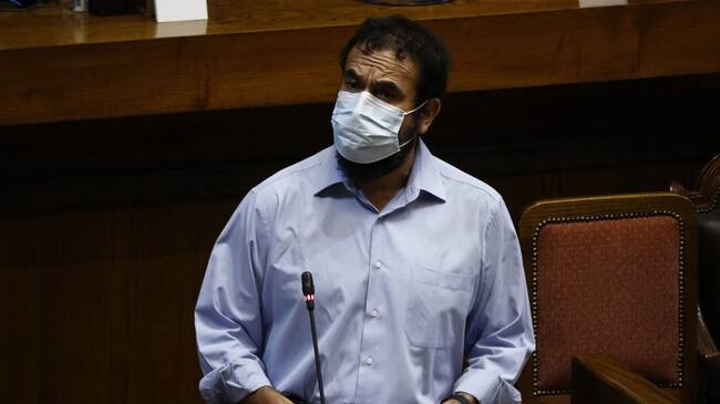 29 DE ENERO DE 2021/VALPARAISOEl diputado Hugo Gutierrez realiza un discurso de despedida, durante la sesion especial de la Camara de Diputados.
FOTO: LEONARDO RUBILAR CHANDIA/AGENCIAUNO