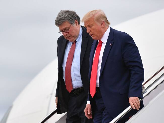 Donald Trump y William Barr