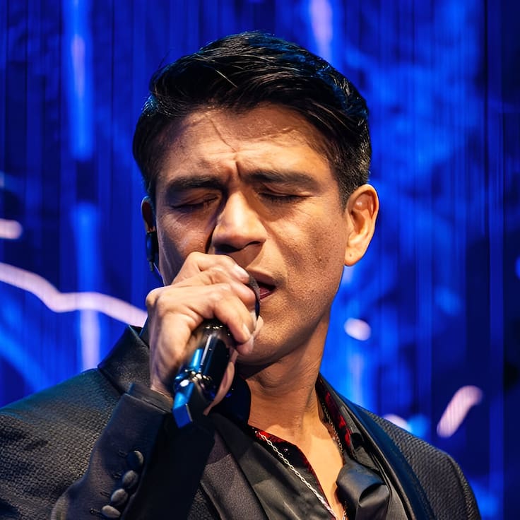 “Ya es bastante...”: Américo rompe en llanto sobre un escenario tras quiebre con Yamila Reyna