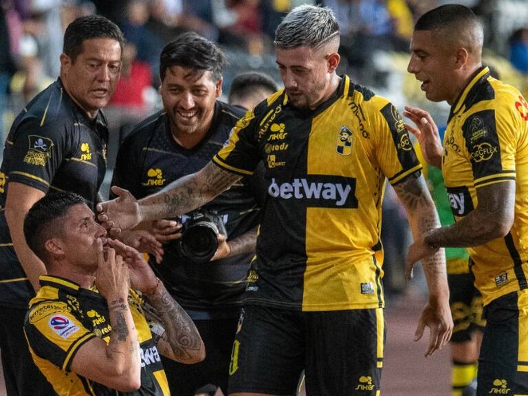 La defensa de Coquimbo Unido tras ser acusados de hacer jugar a futbolista no inscrito: «Hay un error de digitalización»