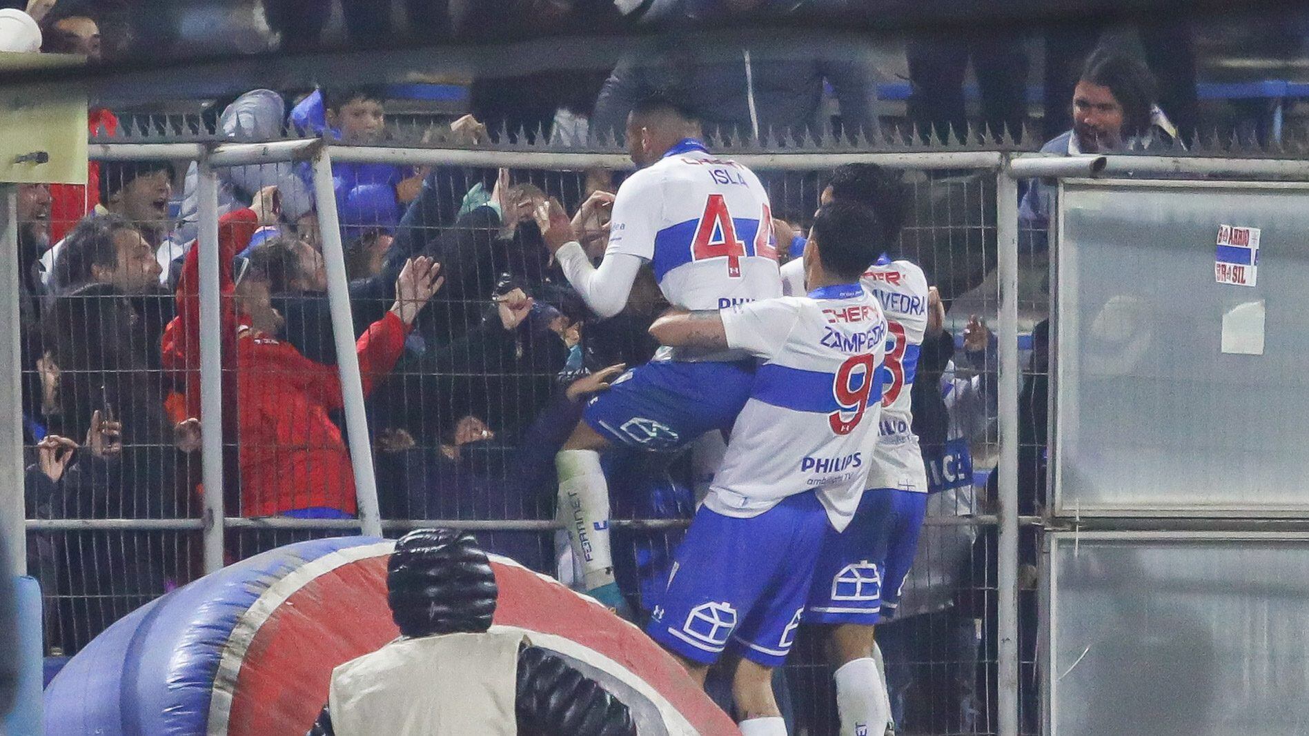 La UC logra agónico triunfo ante Cobresal por el Campeonato Nacional