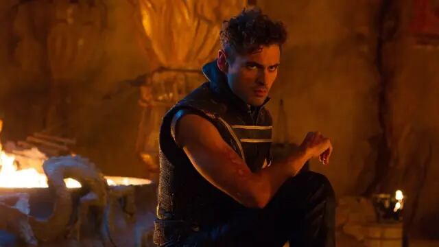 Adan Canto interpretando a Sunspot en "X-Men: Días de futuro pasado"