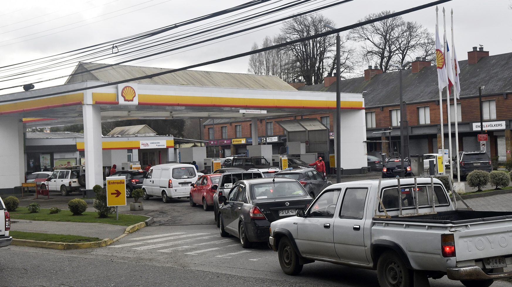 Aseguran que hay desabastecimiento de combustible en Temuco
