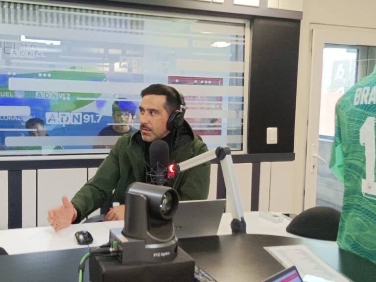 Bravo advierte en torno a los arqueros que puedan sucederlo: “Si no salen de Chile, el crecimiento no va a ocurrir”