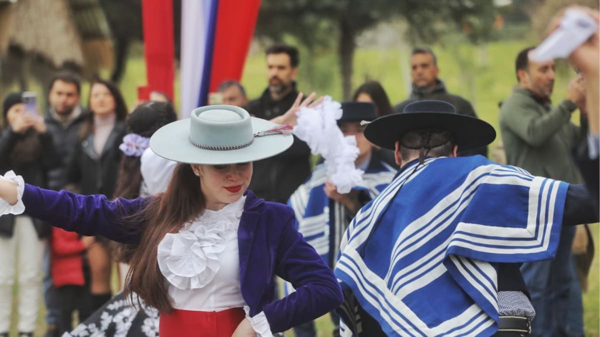 Fiestas Patrias no terminan: “18 chico” continúa en Santiago con jornada de cueca brava el miércoles