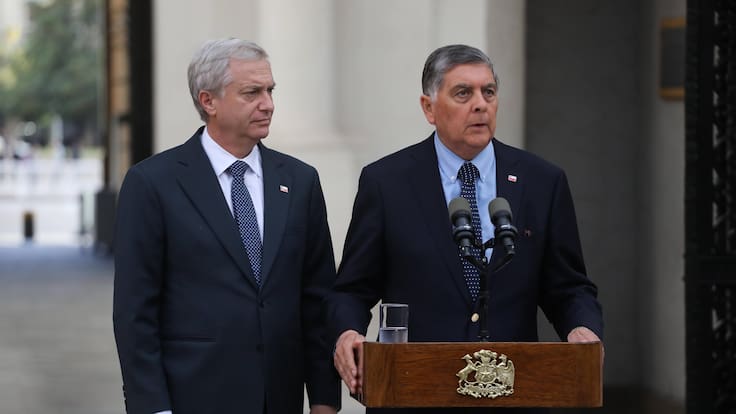 “Es una persona que recibe mucho afecto”: Biminstro Alvarado sale a respaldar a Presidente Kast tras polémico cruce con mujer en Villarrica