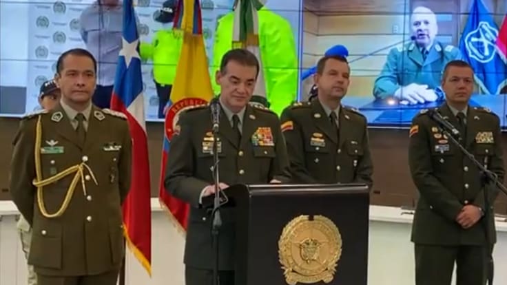 Policía colombiana entrega detalles de la captura del autor del crimen del mayor Sánchez: Carabineros lo siguió desde Chile hasta su detención