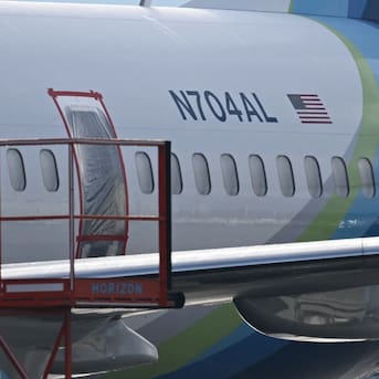 Boeing despide al encargado del 737 MAX tras las pérdidas de fuselaje en pleno vuelo