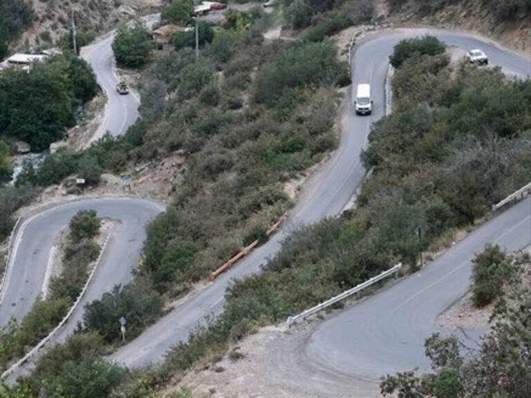 Mujer falleció en accidente vehicular camino a Farellones