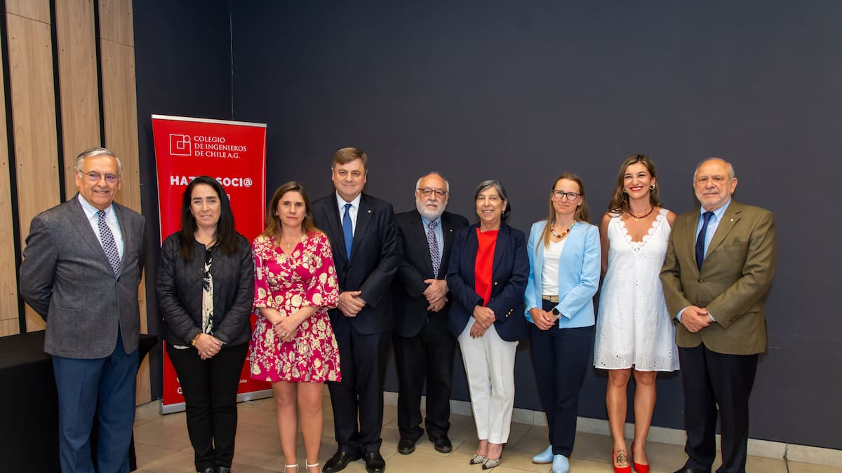 Colegio de Ingenieros de Chile reconoce a Andrea Obaid y a otras destacadas profesionales por su liderazgo y excelencia