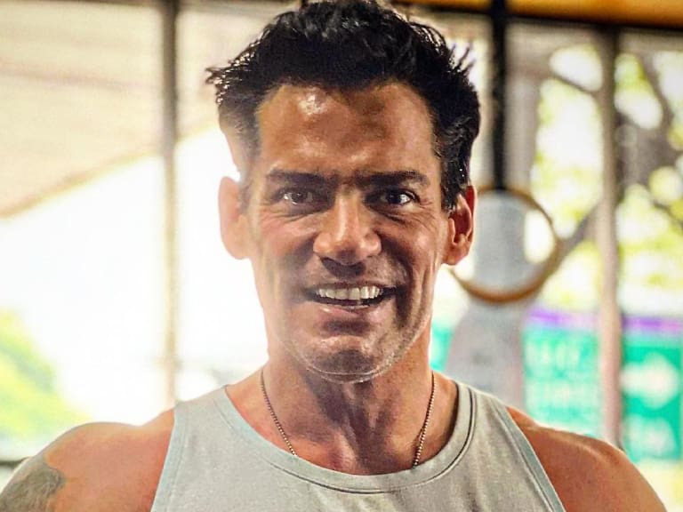 ¡Por primera vez posando juntos! Cristián de la Fuente presentó a su nueva pareja en redes con romántico mensaje