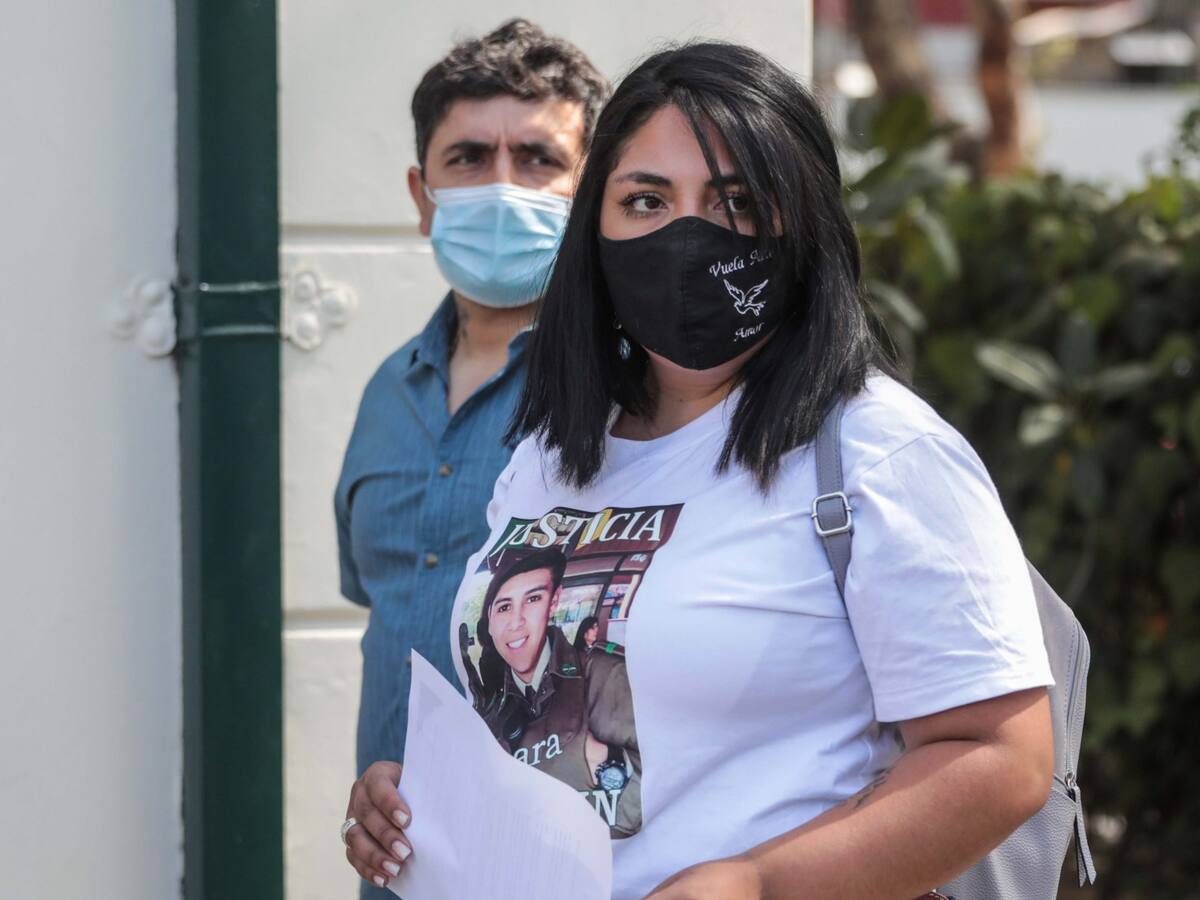 Viuda del cabo Eugenio Naín por violencia a Carabineros: “Cuando hablé Boric le pedí que me apoyara con la ley Naín (...) pero fue pura pantalla”