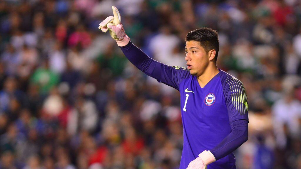 QUERETARO, MEXICO - OCTOBER 16: Brayan Cortes goalkeeper of Chile gestures during the international friendly match between Mexico and Chile at La Corregidora Stadium on October 16, 2018 in Queretaro, Mexico. (Photo by Jaime Lopez/Jam Media/Getty Images)