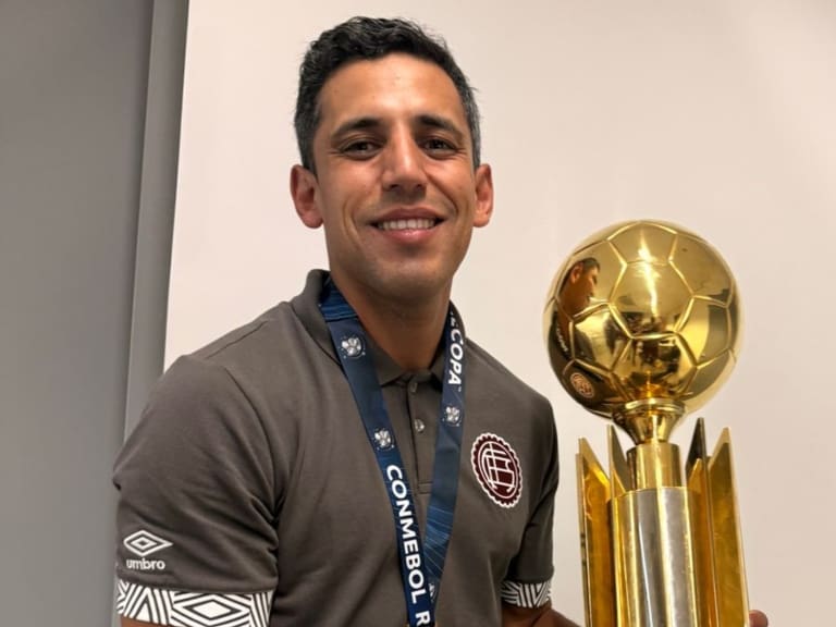 El otro chileno que se consagró campeón de la Recopa Sudamericana con Lanús