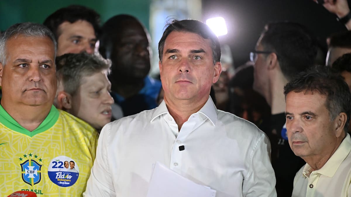 “Es imposible reconocer los resultados”: Flávio Bolsonaro pedirá anular las elecciones en Brasil
