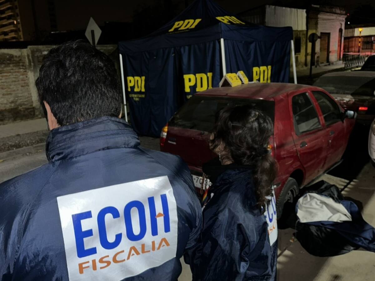 Hombre es asesinado a balazos afuera de su casa en Maipú: habría sostenido discusión previa con atacantes