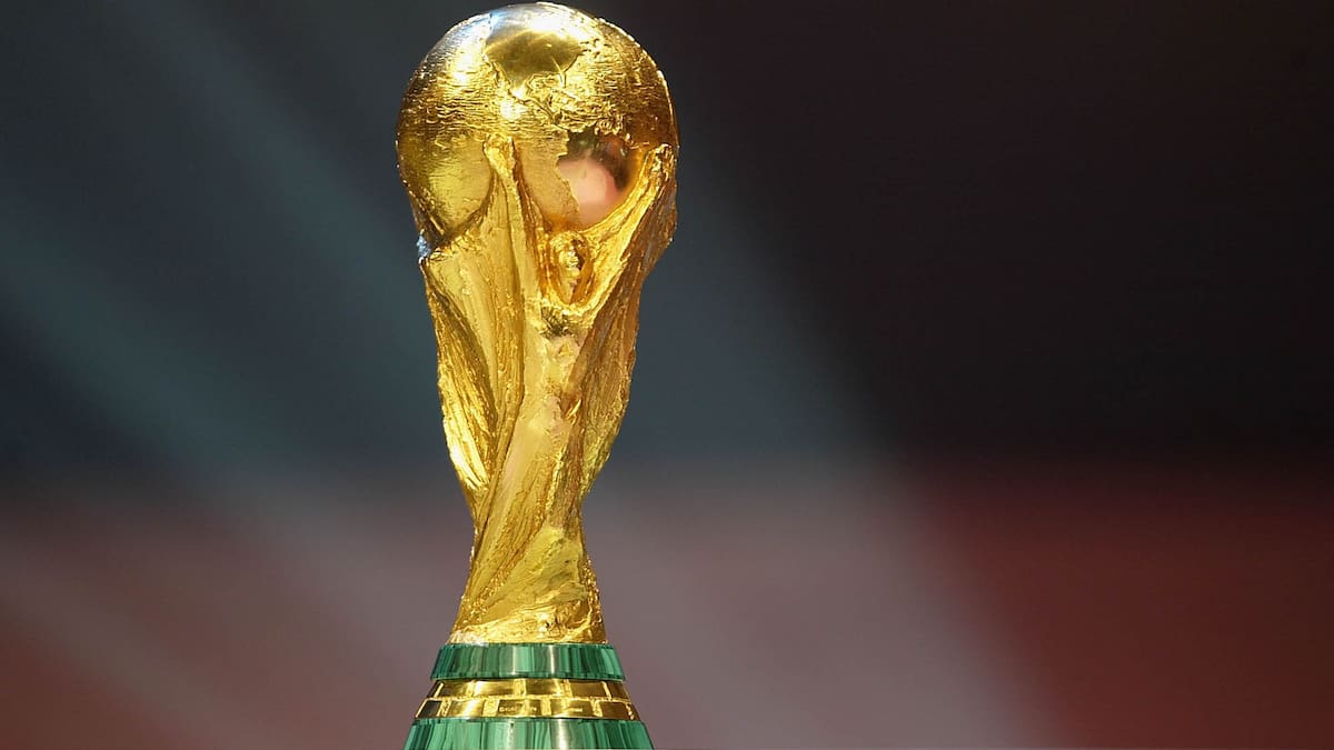 El único futbolista en ganar un Mundial jugando con una mano amputada: hizo historia con su selección