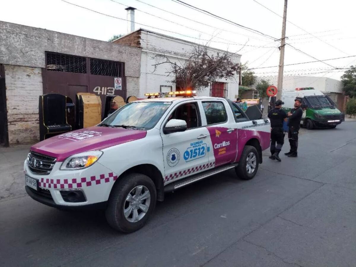 Guardia municipal acudió a robo en carnicería, pero terminó robando él: este es el mísero botín que sacó de la caja