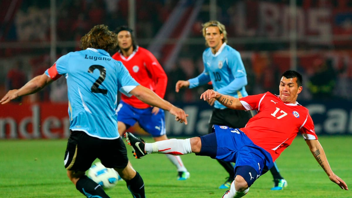 Diego Lugano compara los presentes de Chile y Uruguay en la previa del duelo por Eliminatorias