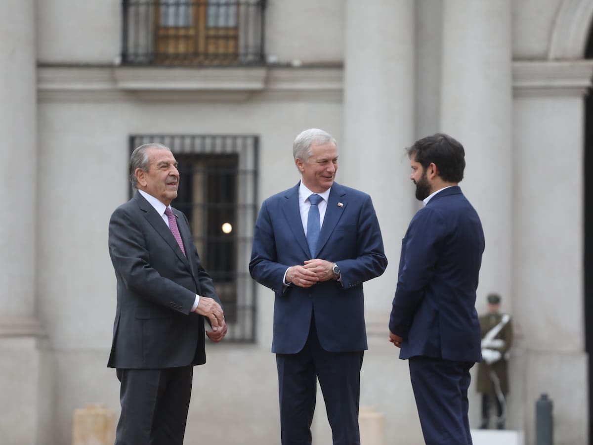 Presidente Kast destaca legado de gobiernos pasados en conmemoración por 200 años de Presidencia: “Más allá de las diferencias, Chile está primero”