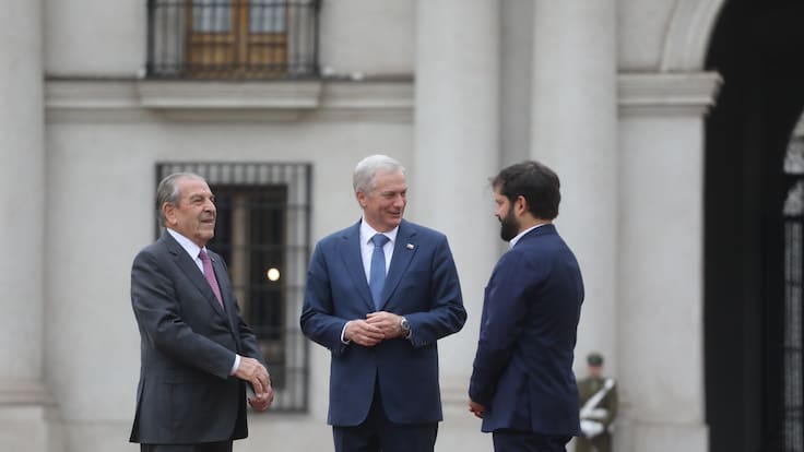 Presidente Kast destaca legado de gobiernos pasados en conmemoración por 200 años de Presidencia: “Más allá de las diferencias, Chile está primero”