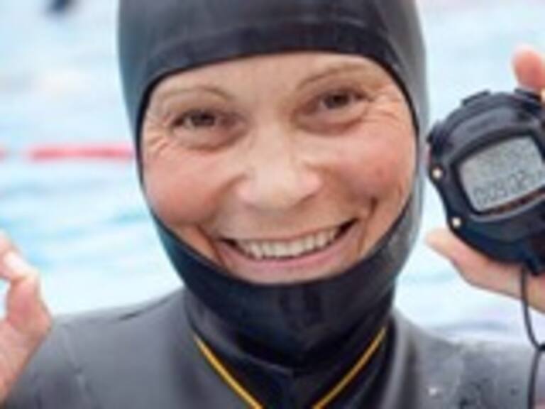 Campeona mundial de inmersión submarina a pulmón se encuentra desaparecida