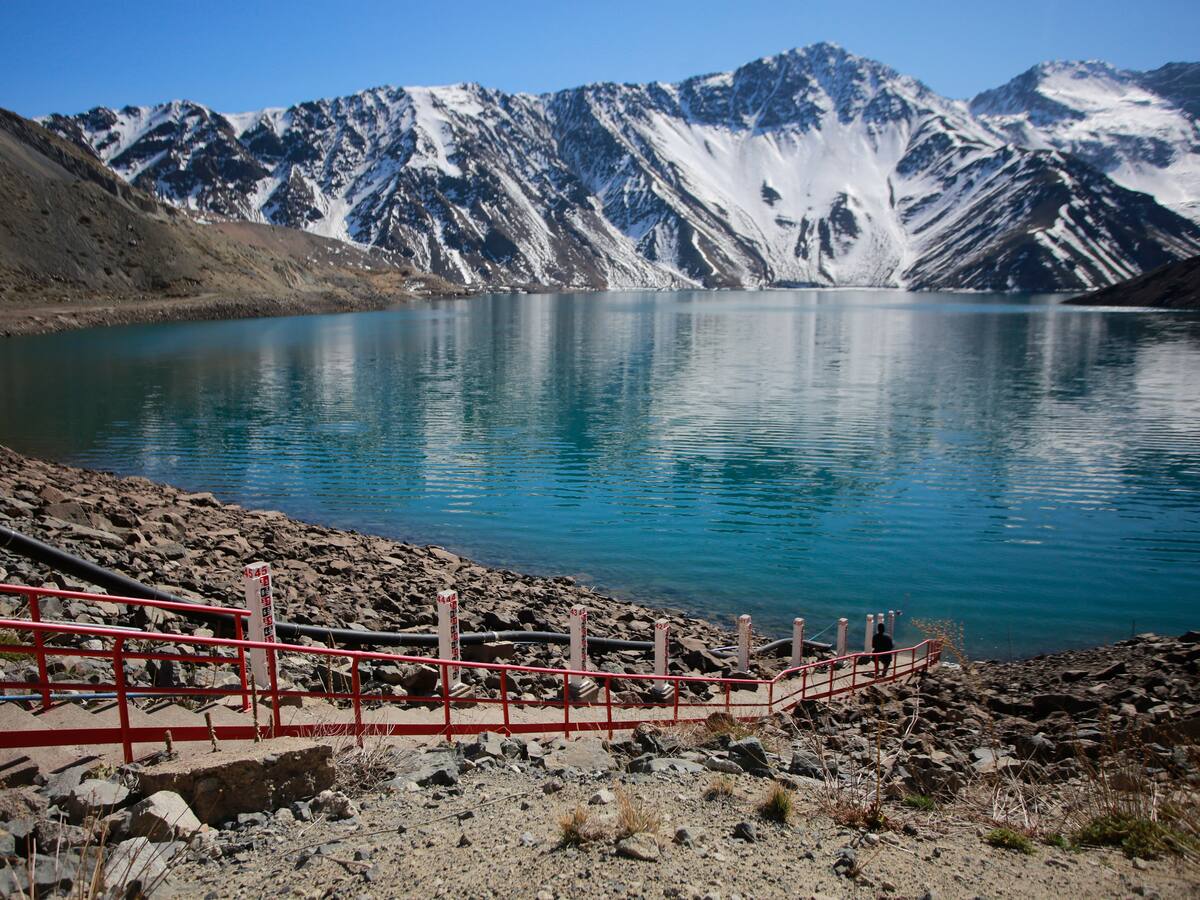 Balance hídrico en Chile: este es el superávit con el que Santiago cerrará 2024 gracias a las lluvias