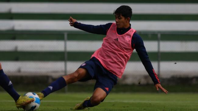Ignacio Pérez avisa que Chile va con "toda la garra" para clasificar al Mundial Sub 17: "Lo único que queremos es ganar"