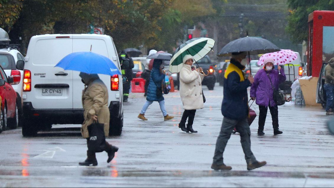 03 DE JUNIO DE 2022/VIÑA DEL MARDesde aproximadamente las 6 de la mañana se deja caer una persistente lluvia en Viña del Mar.
FOTO: MANUEL LEMA OLGUIN/AGENCIAUNO