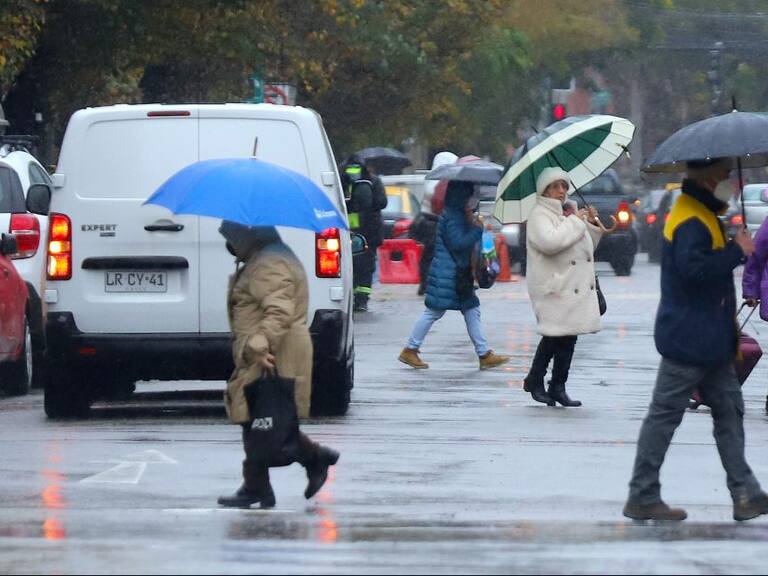 03 DE JUNIO DE 2022/VIÑA DEL MARDesde aproximadamente las 6 de la mañana se deja caer una persistente lluvia en Viña del Mar.
FOTO: MANUEL LEMA OLGUIN/AGENCIAUNO