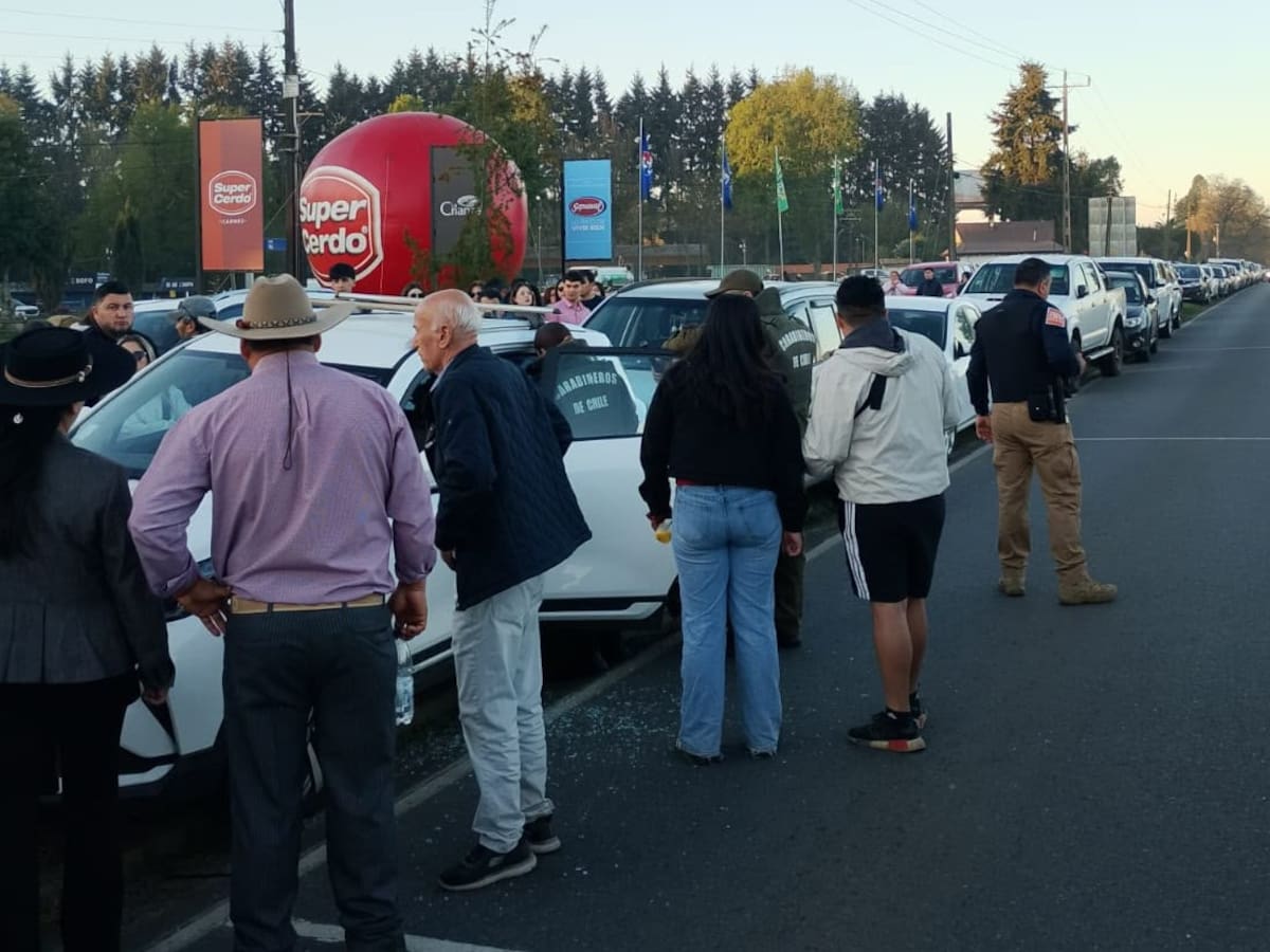 Inspectores municipales de Temuco rescatan a niño de 7 años inconsciente y encerrado en un vehículo