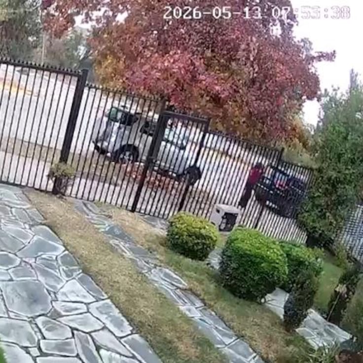 Violento “tour delictual” termina con dos adolescentes detenidos en Santiago