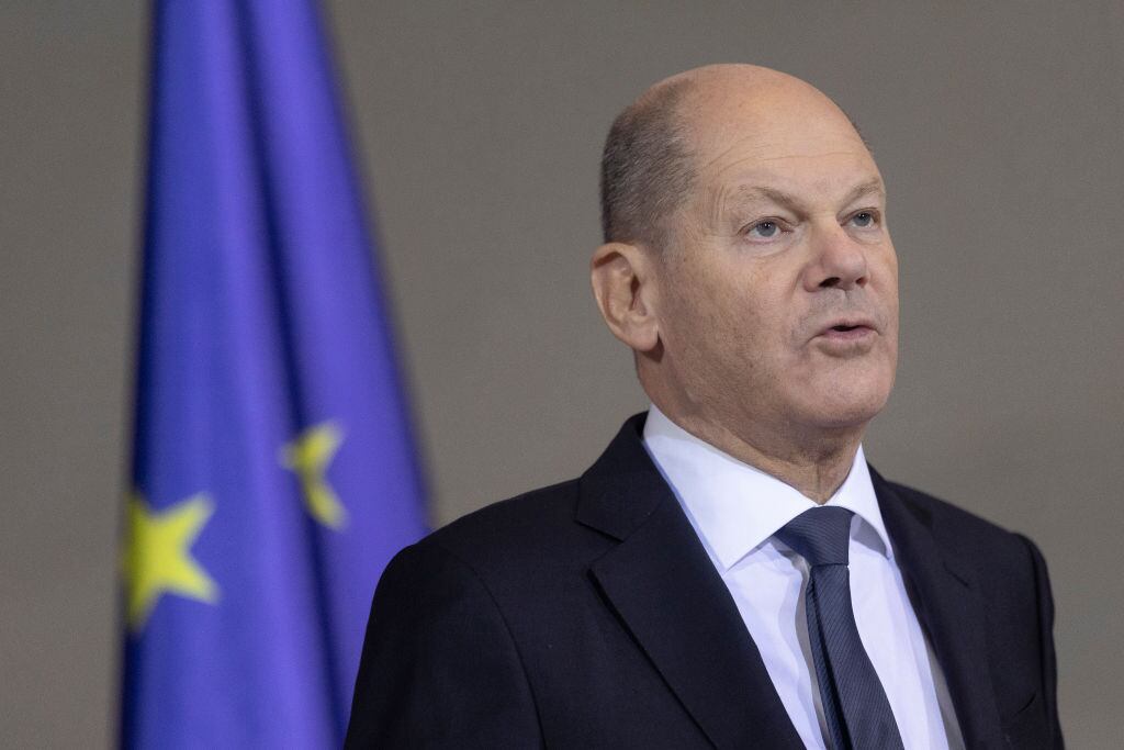 El canciller de Alemania, Olaf Scholz, ante la prensa en Berlín al recibir al primer ministro francés Gabriel Attal.