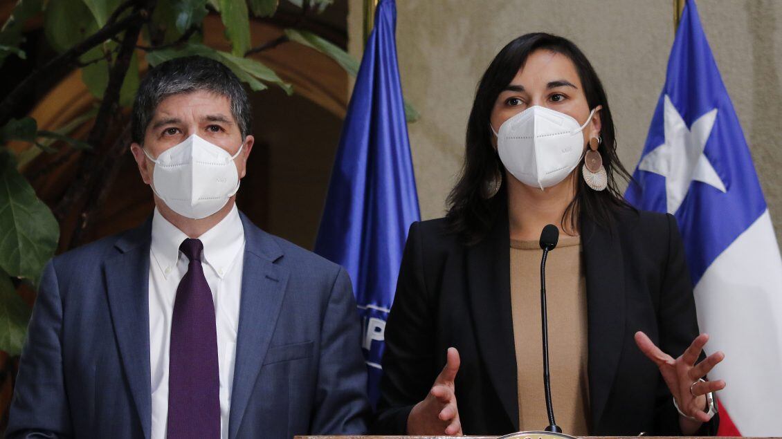 03 DE MAYO DE 2022/VALPARAISOEl subsecretario Manuel Monsalve (i) y la ministra Izkia Siches (d), ofrecen un punto de prensa tras la Comisión de Seguridad Pública del Senado.
FOTO: LEONARDO RUBILAR CHANDIA/AGENCIAUNO