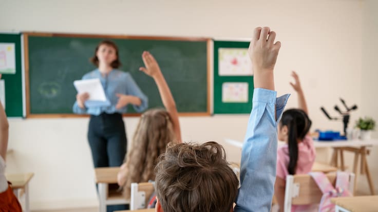 Desde los 9 años: Singapur permitirá golpear con una vara a estudiantes que hagan bullying
