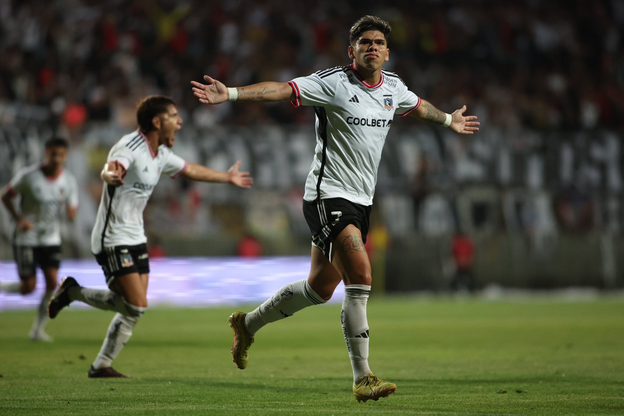 @ColoColo