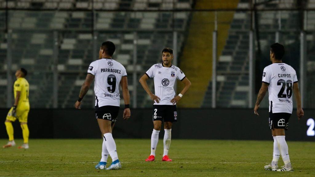 3 de Octubre del 2020/SANTIAGOJugadores de Colo Colo se lamentan ,durante el partido valido por la Decimotercera fecha del Campeonato Nacional AFP PlanVital 2020, entre Colo Colo vs Huachipato, disputado en el Estadio Monumental.
FOTO:FRANCISCO LONGA/AGENCIAUNO