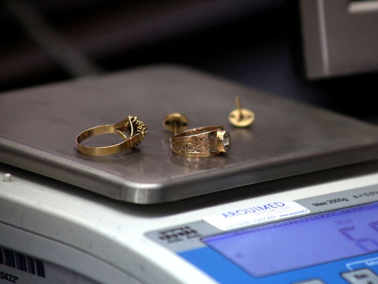 28 de Noviembre 2019/ SANTIAGO
El subsecretario del Trabajo, Fernando Arab, anuncio un nuevo beneficio social, los crÈditos sociales a tasa de interÈs cero, en la Dicrep (TÌa Rica). A partir del dÌa viernes 29 de noviembre 2019, hasta el 31 de diciembre 2019, todos los chilenos o extranjeros, podr·n optar a un crÈdito prendario de hasta $60.000 pesos, con una tasa de interÈs cero, pudiendo pagar este crÈdito en seis meses m·s, sin tener ning˙n recargo de intereses.
FOTO:AILEN DIAZ/AGENCIAUNO