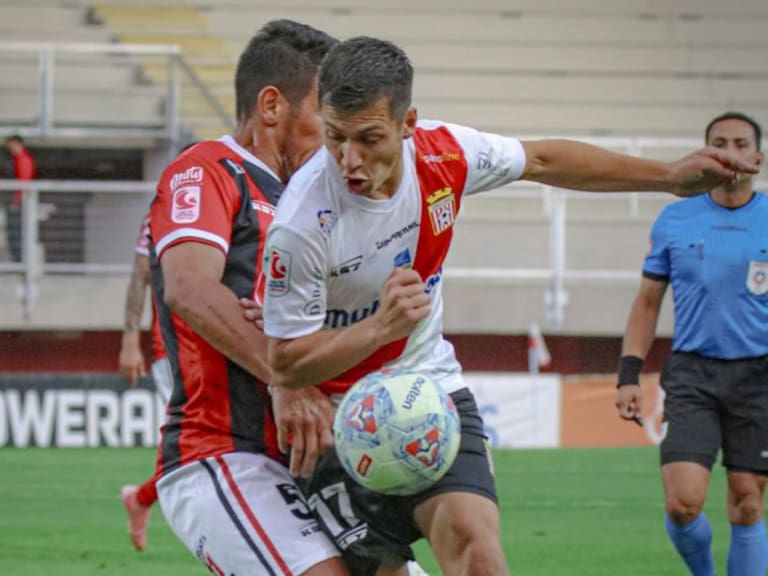 Curicó Unido regresa con todo a La Granja: victoria en el clásico del Maule para hundir en la tabla a Rangers