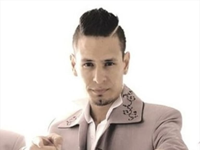 Ex vocalista de Ráfaga sufrió grave accidente automovilístico