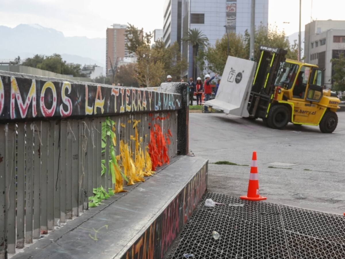 Autoridades dan inicio a los trabajos para la reapertura del acceso principal de la estación Baquedano