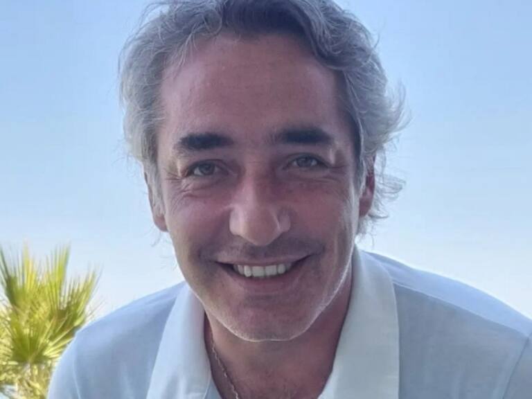 «Como Dios lo trajo al mundo»: Revelan detalles de fotos de la alocada noche de José Luis Repenning