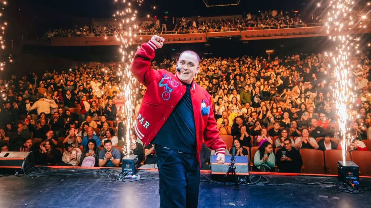 “La gente se puso de pie”: Lucho Miranda marca un hito en Argentina tras llenar histórico teatro